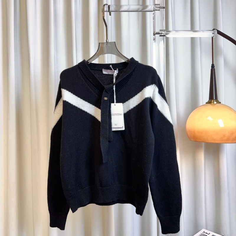 Va1e*ntin0 sweater